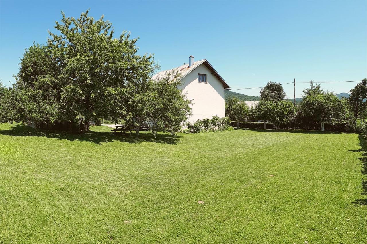 Asgard Guesthouse Josipdol Bagian luar foto